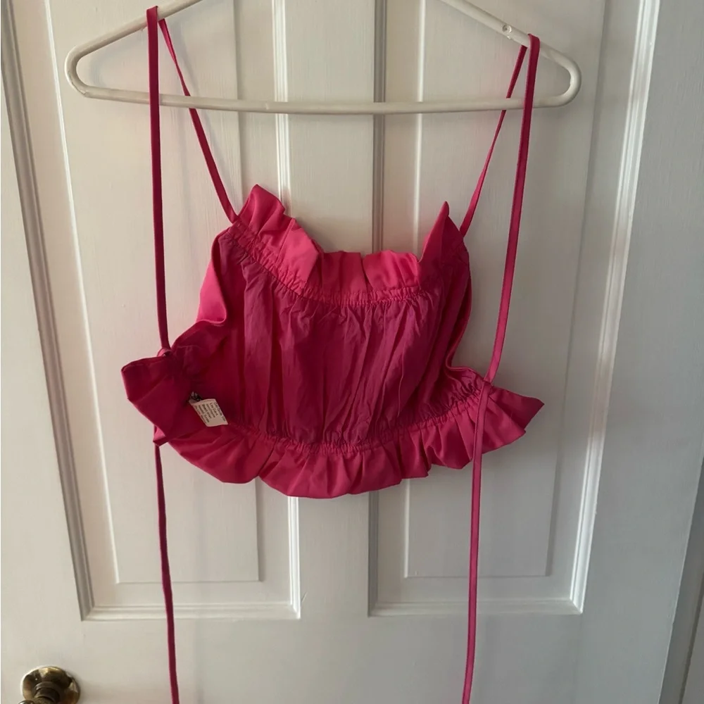Pink Ruffled Crop Top - Picture 2 of 3